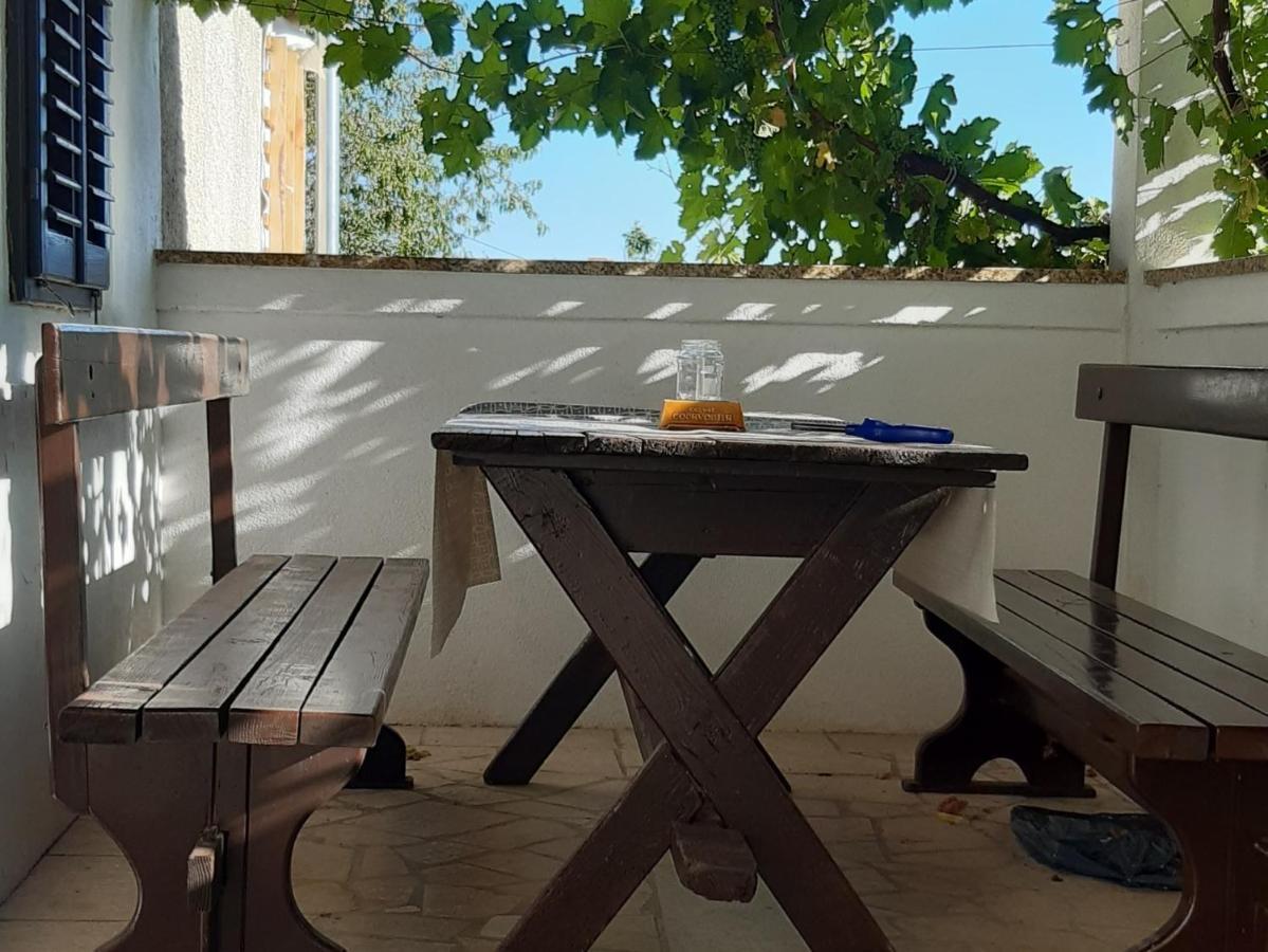 Holiday Home Loznati Црес Екстер'єр фото