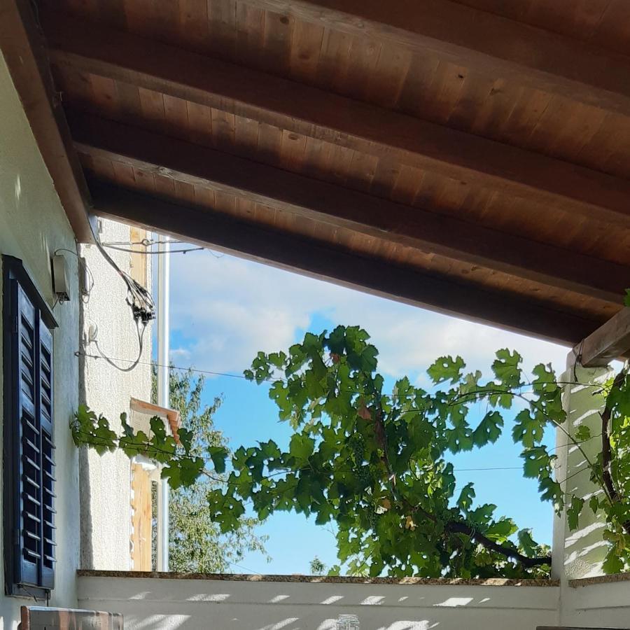 Holiday Home Loznati Црес Екстер'єр фото